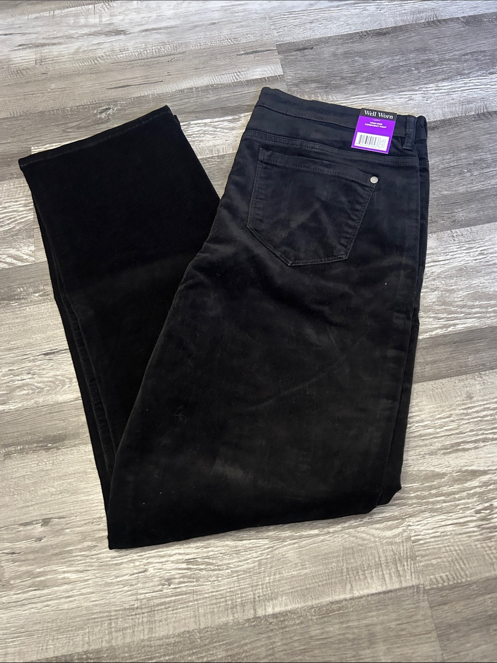 Well Worn Women’s Black Straight Corduroy Jeans